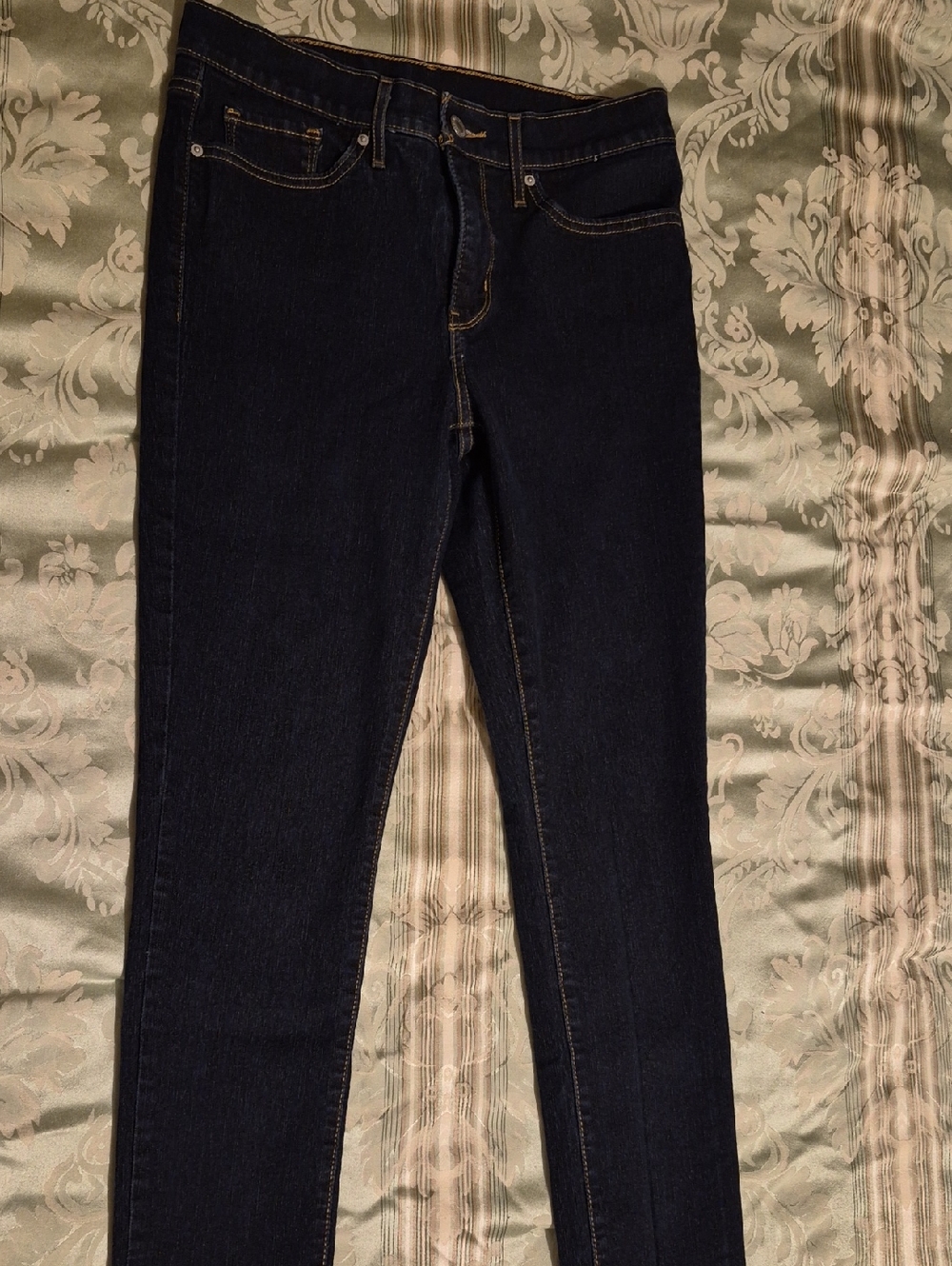 Levi's Dark Indigo Skinny Jeans for Women